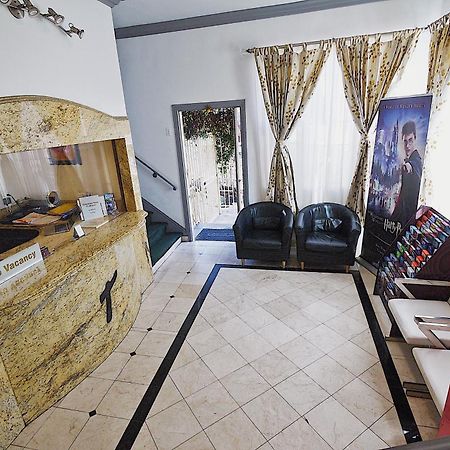 Trylon Hotel - Hollywood Лос-Анджелес Экстерьер фото